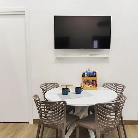 בית נופש Maria Grazia's House ארקולאנו
